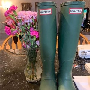 HUNTER BOOTS